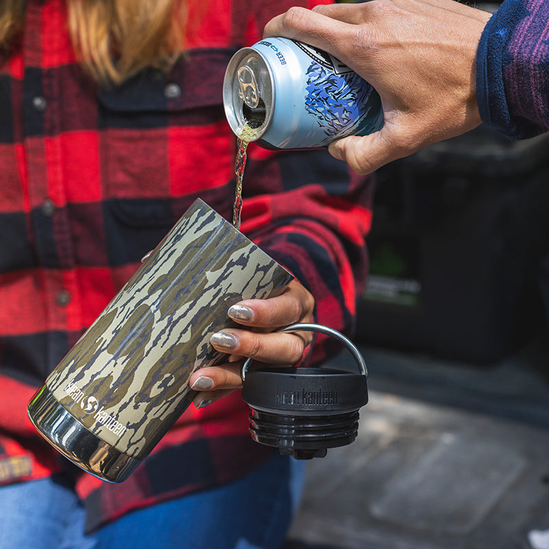 12oz-tkwide-with-cafe-cap-mossy-oak-t3 12oz_tumbler_mossyoak_bottomlands_beer_pour_square.jpg