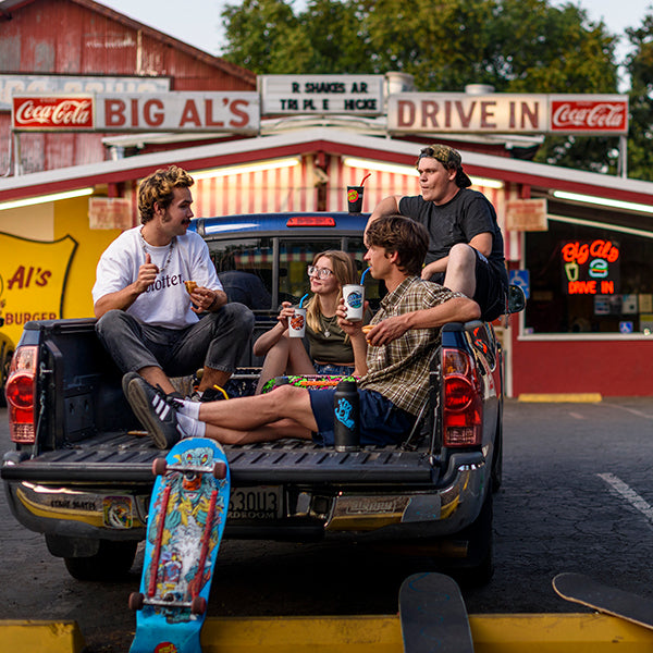 16oz-pint-cup-santa-cruz-m6 16oz_pints_santa_cruz_2_vacationdot_wavedot_skaters_truckbed_square.jpg
