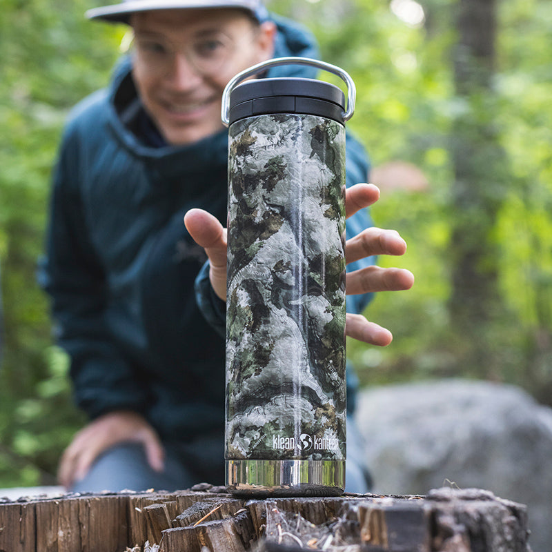 20oz-tkwide-with-twist-cap-mossy-oak-b6 20oz_bottle_twist_mossyoak_terragila_closeup_square.jpg