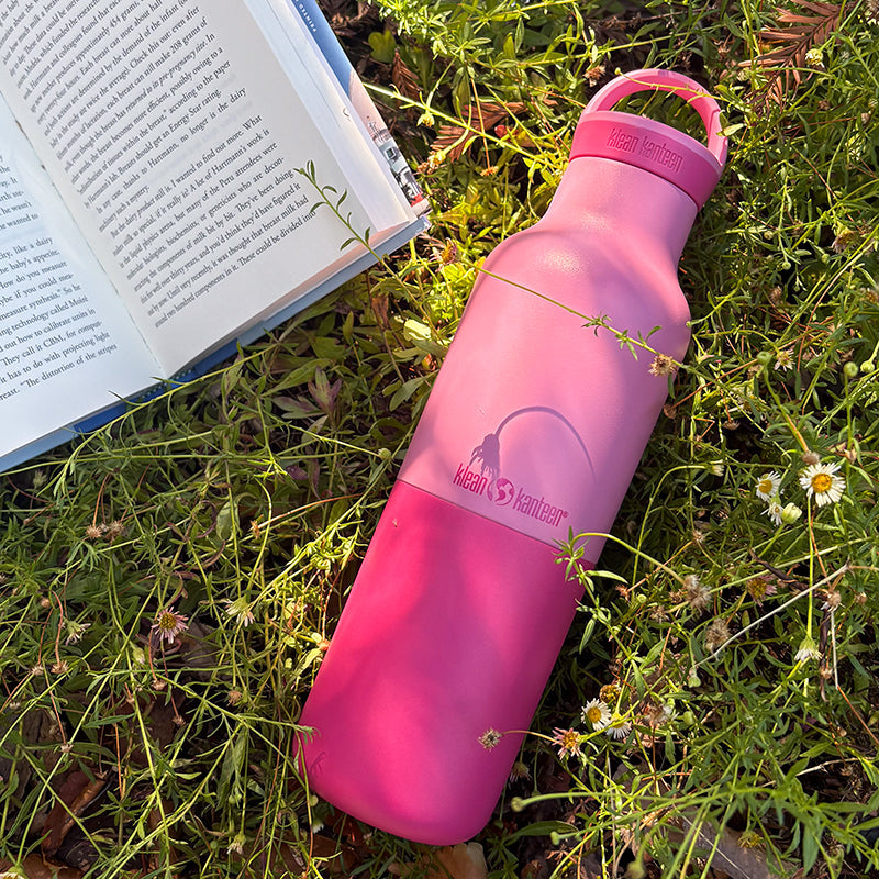 20oz-rise-classic-with-arch-loop-cap-x1 20oz_rise_classic_insulated_bottle_cashmere_rose_grass_book_square.jpg