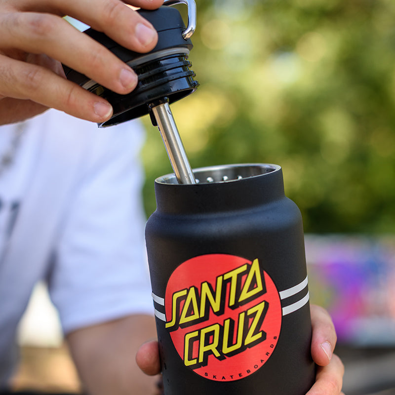 32oz-tkwide-with-twist-cap-santa-cruz-h0 32oz_tkwide_twist_water_bottle_santacruz_dot_lidoff_square.jpg