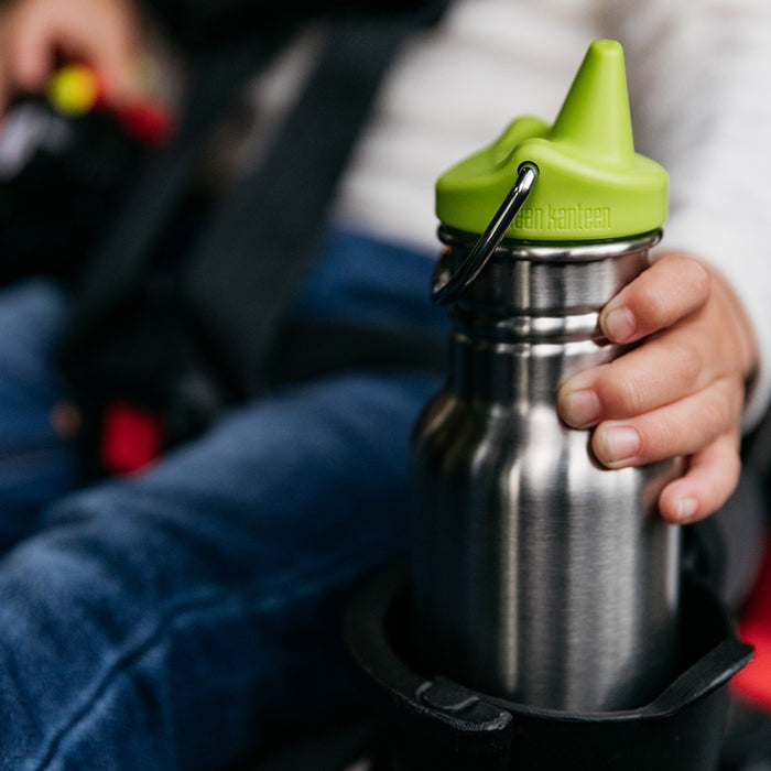 classic-kid-sippy-cap-w0 K12CNSIPPY-BS-sippy_bottle_carseat_lifestyle_6a57ff1f-474b-4c60-9003-2a6f3a064213.jpg