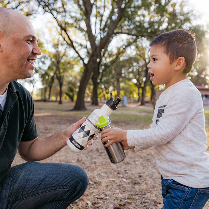 classic-kid-sippy-cap-w0 K12CNSIPPY-BS-sippy_cap_dad_lifestyle.jpg