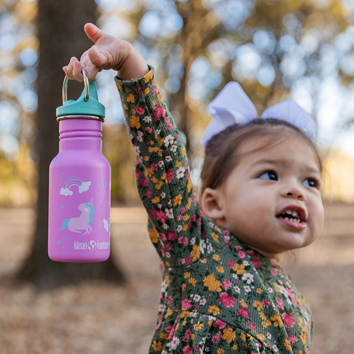 classic-kid-sippy-cap-w0 K12CNSIPPY-UN-kids_bottle_unicorn_lifestyle.jpg