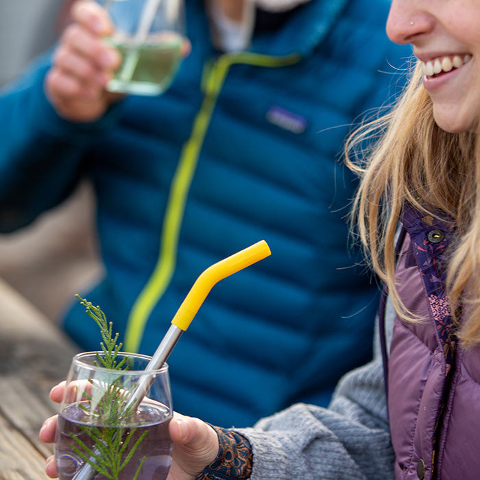 straw-4-pack-o2 recycled_steel_straw_drink_smile_lifestyle.jpg