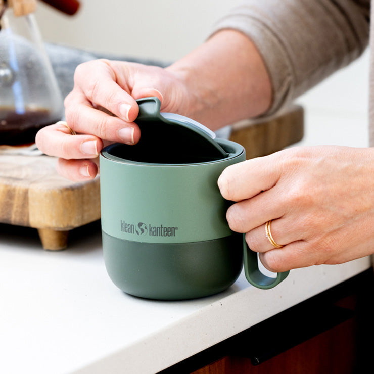 flip-lid-j3 rise_flip_lid_large_coffee_mug.jpg