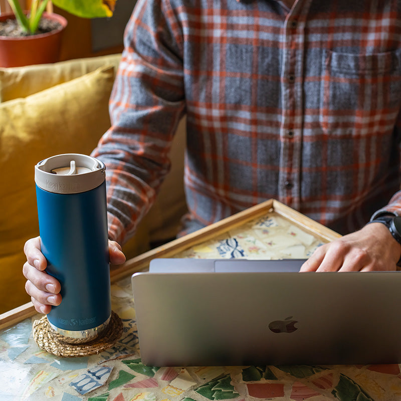 16oz-tkwide-with-cafe-cap-m7 tkwide_16oz_cafe_corsair_cafe_laptop_square.jpg