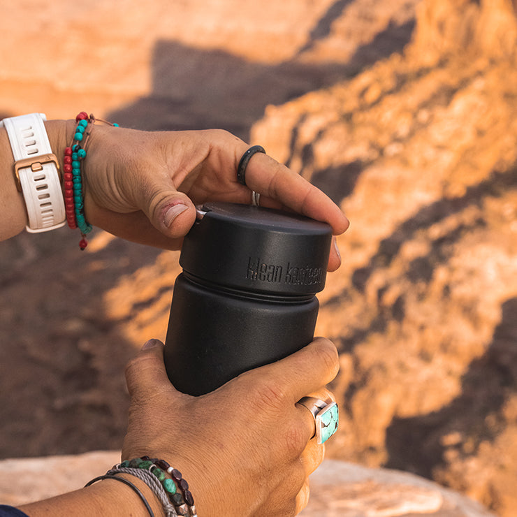 wide-loop-cap-w-bale-r0 wide_loop_cap_bale_hand_twist.jpg
